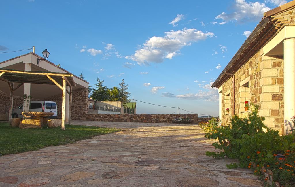 Casa Rural La Duena * El Pobo de Duenas